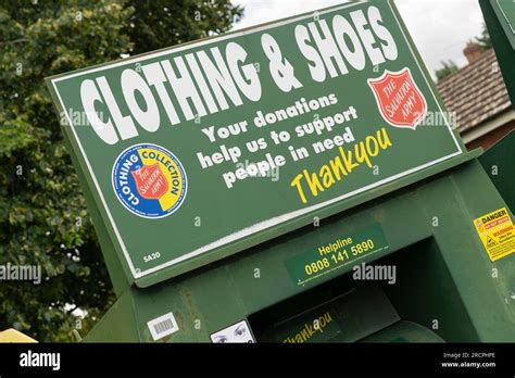 donating clothes london|Clothing banks .